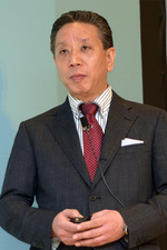 写真1:POWER EGG 3.0について説明する、ディサークル社長の西岡毅氏