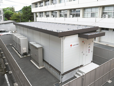 山口赤十字病院、コンテナ型データセンターに移行、20ラックを8ラックへ集約 | IT Leaders