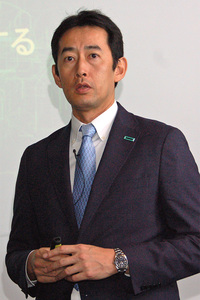 写真2：日本ヒューレット・パッカードでハイブリッドIT事業統括ハイブリッド製品統括本部統括本部長を務める本田昌和氏
