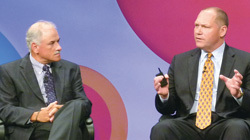 米IBMのロバート・ルブラン氏（左）と米ビザのマイク・ドレイヤー氏