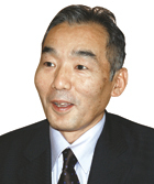 小河原 茂 氏