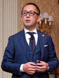 写真1:レッドハットで代表取締役社長を務める望月弘一氏