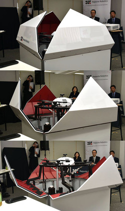 写真1●ドッキングステーションから出てくるRapyuta c.droneの外観