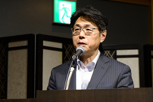 写真1:Quollio Technologies VP of Customer Success 執行役員 板谷健司氏