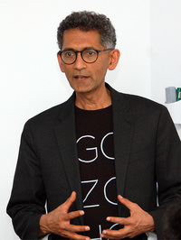 写真1:インドZohoでチーフストラテジーオフィサーを務めるVijay Sundaram(ヴィジャイ・サンダラム)氏