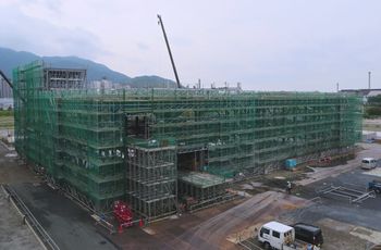 写真3：北九州市にあるデータセンターでは6番目の新棟建設を急ぐ