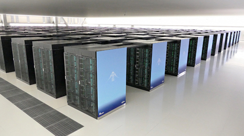 写真1：スーパーコンピュータ「富岳」の外観（開発・整備中）